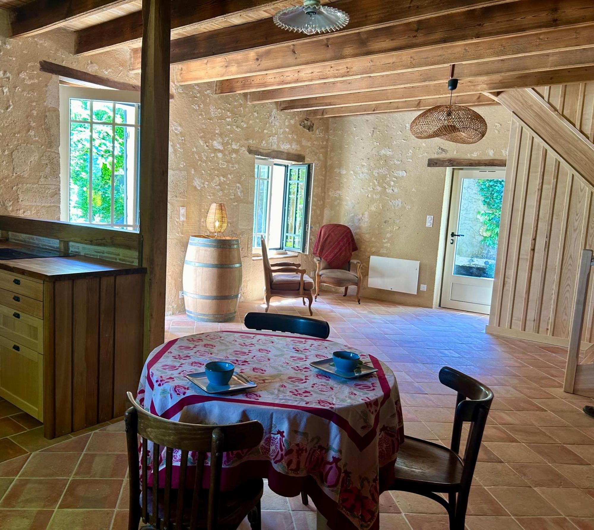Entre-Vignes-Et-Bastides Otel Montcaret Dış mekan fotoğraf